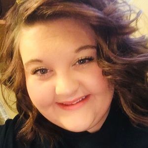 Meet your Posher, Marissa